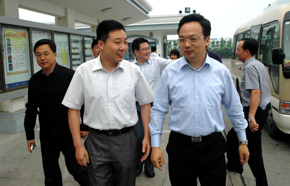 常州市副市长高清来聚鑫汇集团视察