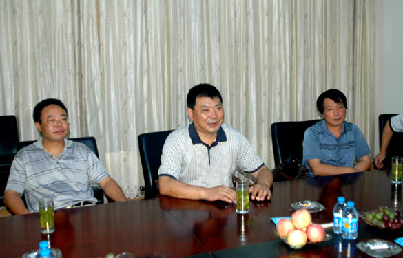 江苏省质监局质量处副处长祁宁清一行来聚鑫汇集团考察