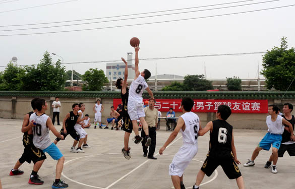 2015年5月28日，聚鑫汇电缆与二十八所举行篮球友谊赛