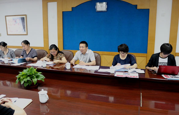 中国石油公司电缆考察组来聚鑫汇集团考察