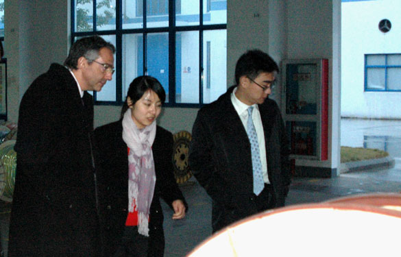 以色列驻沪总领事艾雅克一行来聚鑫汇集团参观考察