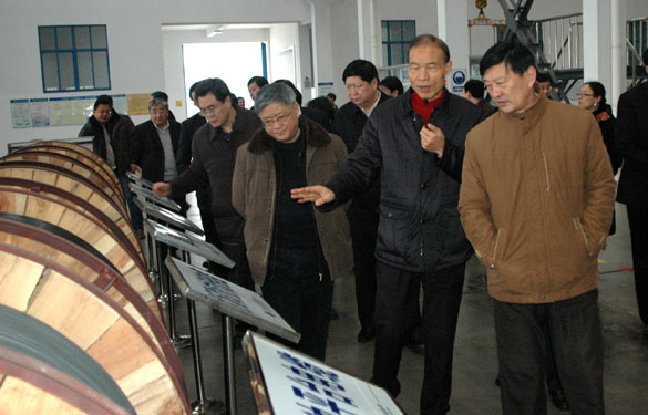 江苏省人大财经工作会议与会领导来聚鑫汇集团参观考察
