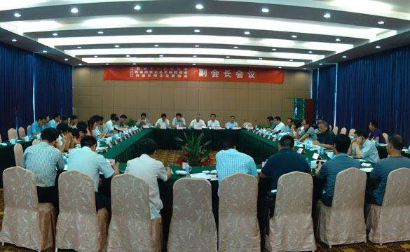江苏省“三会”领导来江苏聚鑫汇电缆集团参观考察