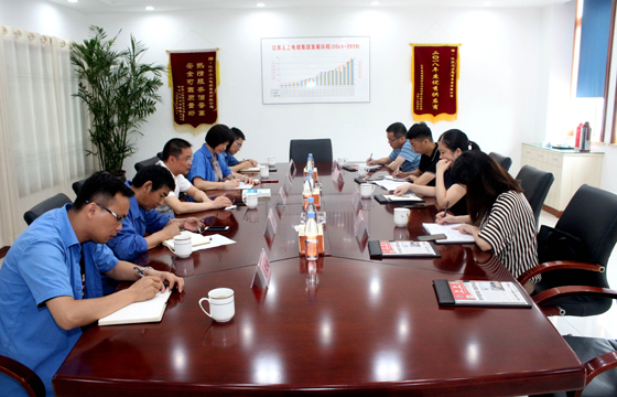 送政策、进企业、促发展——市人社局领导走访聚鑫汇